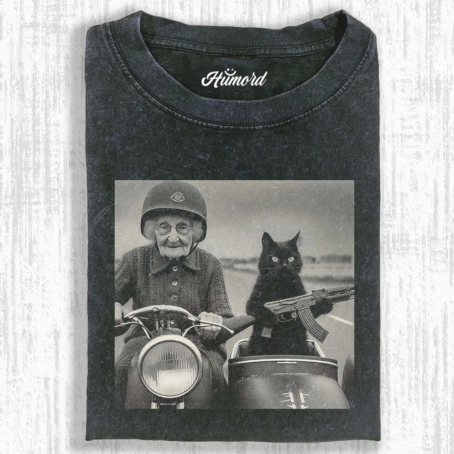 FUNNY GRANDMA AND CAT T-SHIRT 1.0