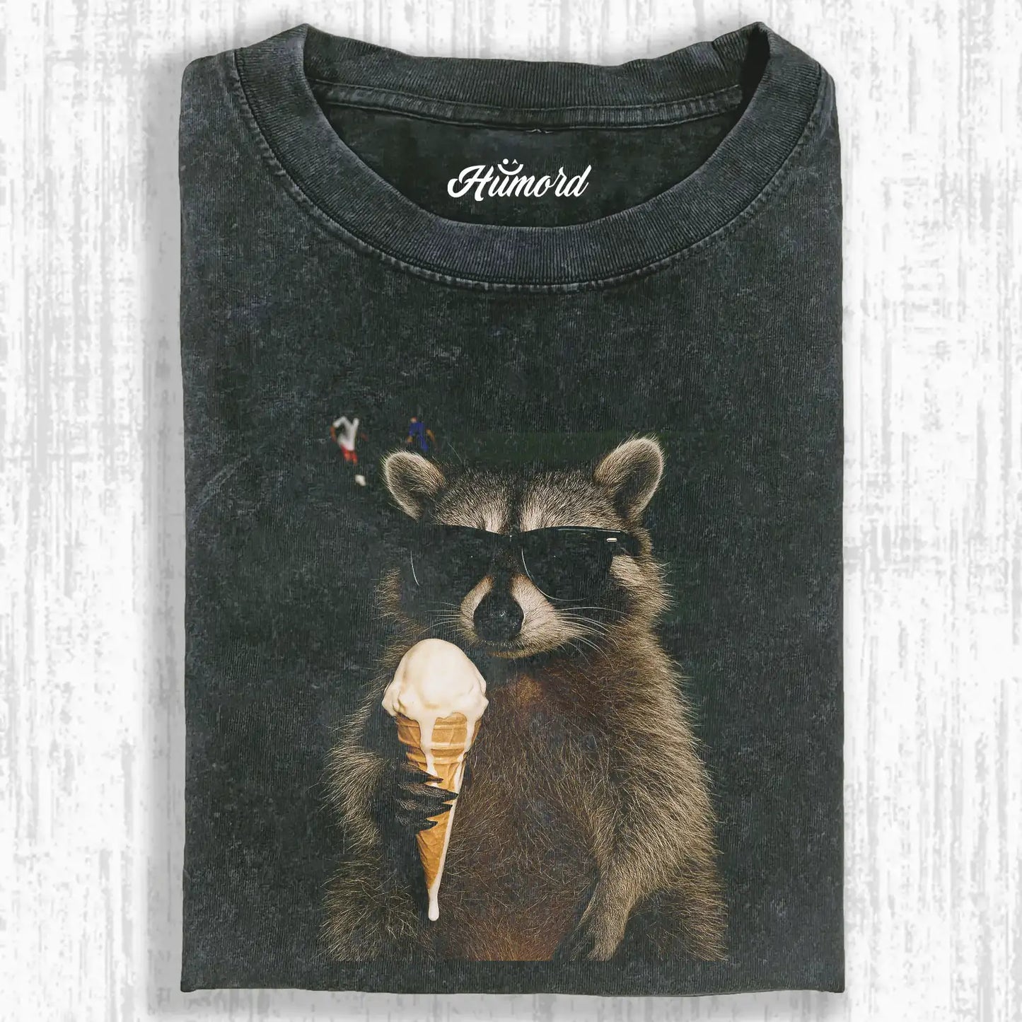 WACKY RACCOON T-SHIRT