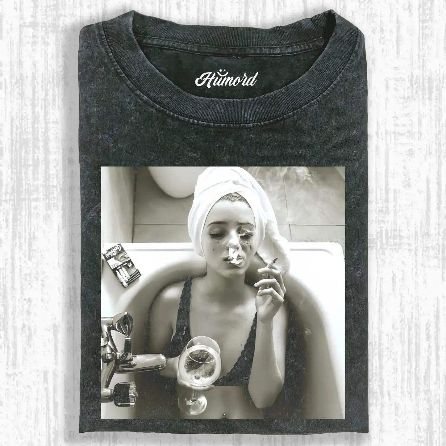 SMOKE WOMAN T-SHIRT V1.4