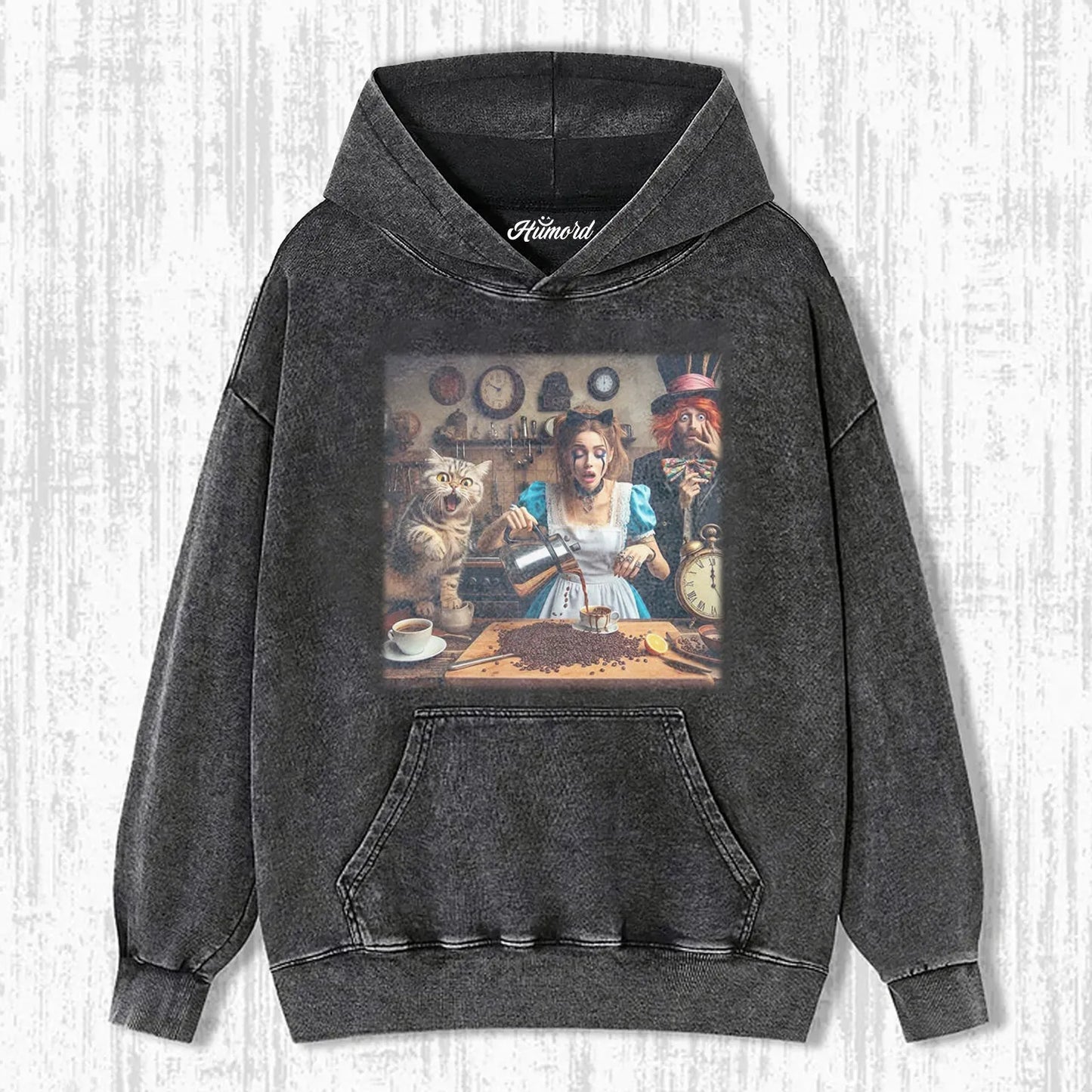 ALICE CLASSIC CHARACTERS T-SHIRT