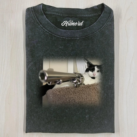 CATS AND GUNS T-SHIRT