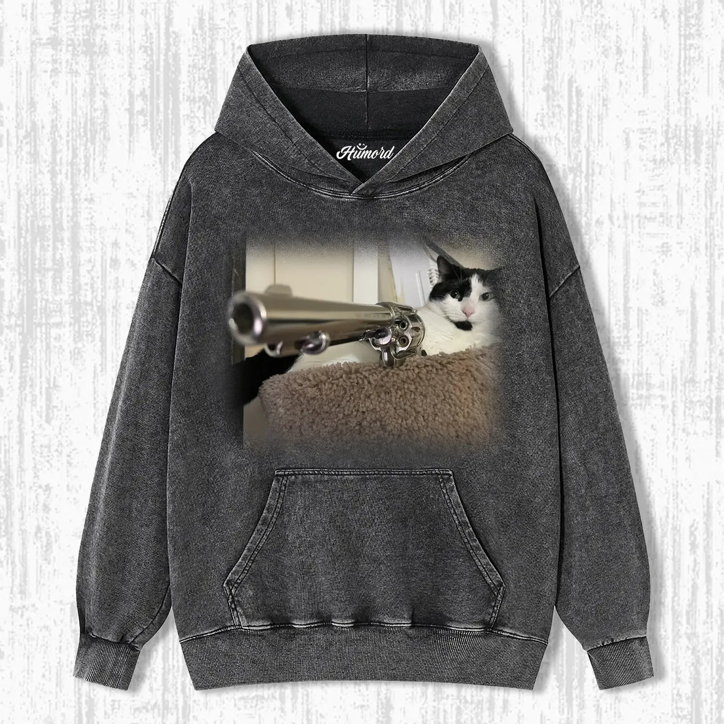 CATS AND GUNS T-SHIRT