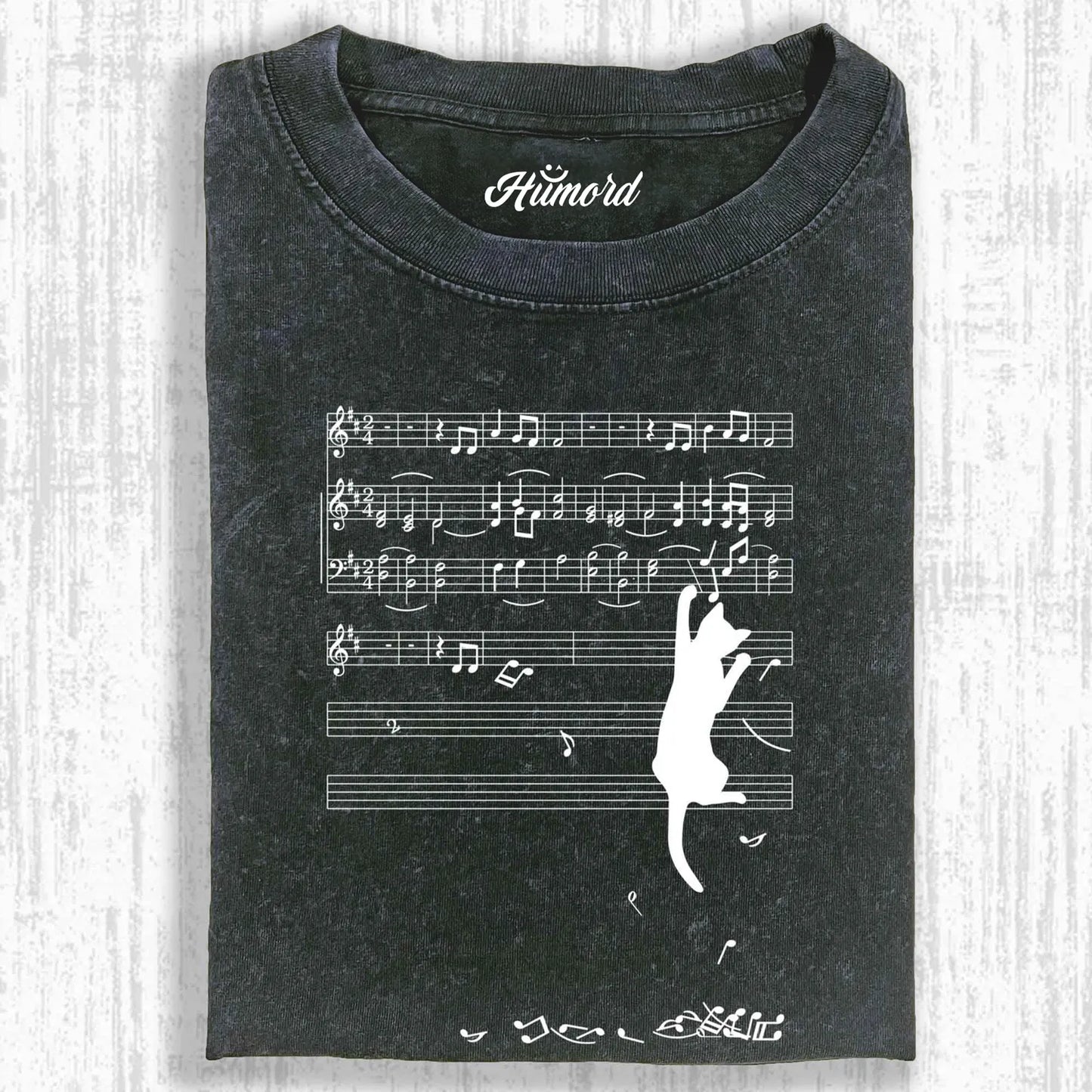 CATS AND MUSICAL NOTES T-SHIRT