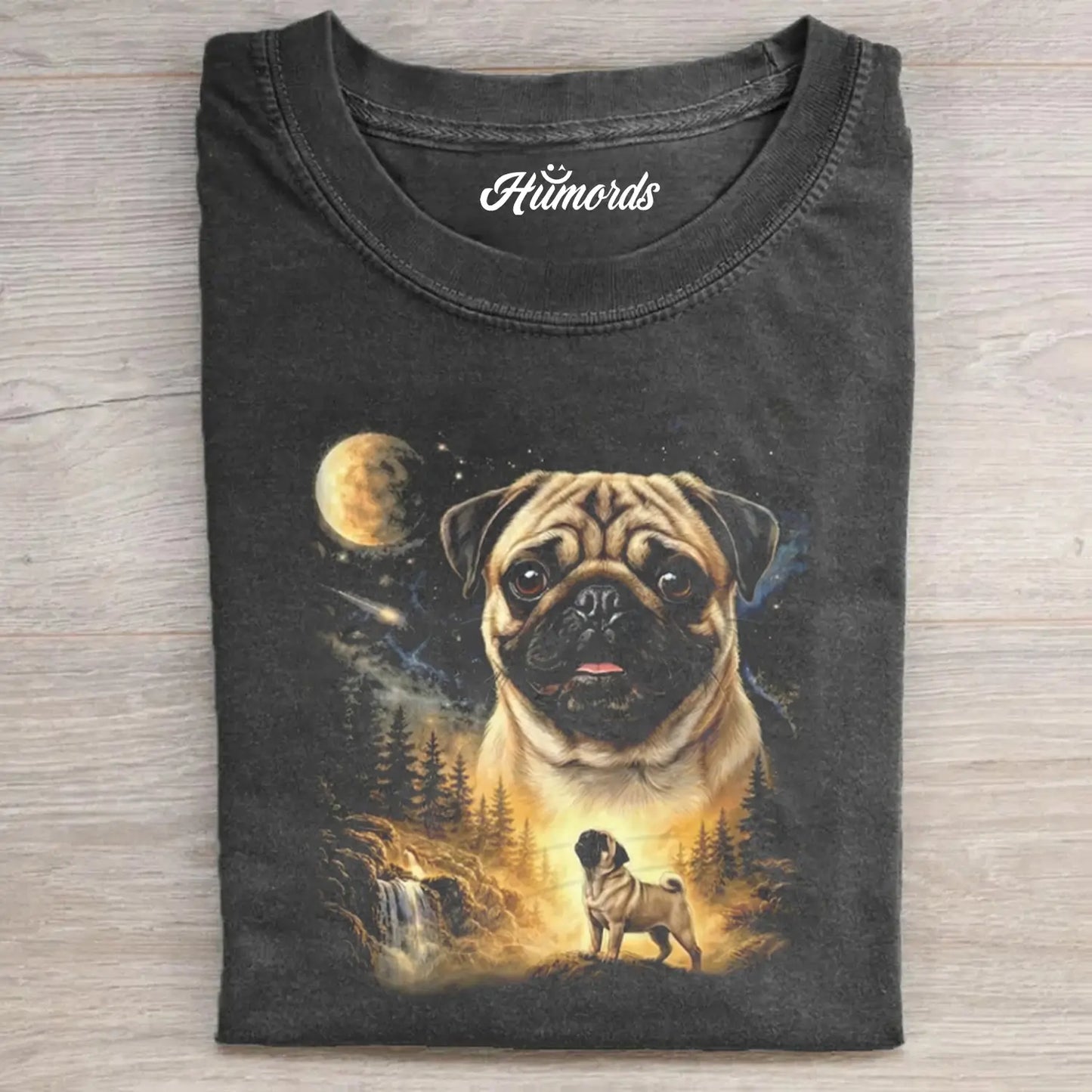 PUG HOWLING TO THE MOON VINTAGE T-SHIRT