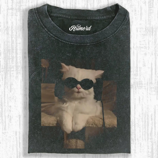 I AM LISTENING T-SHIRT