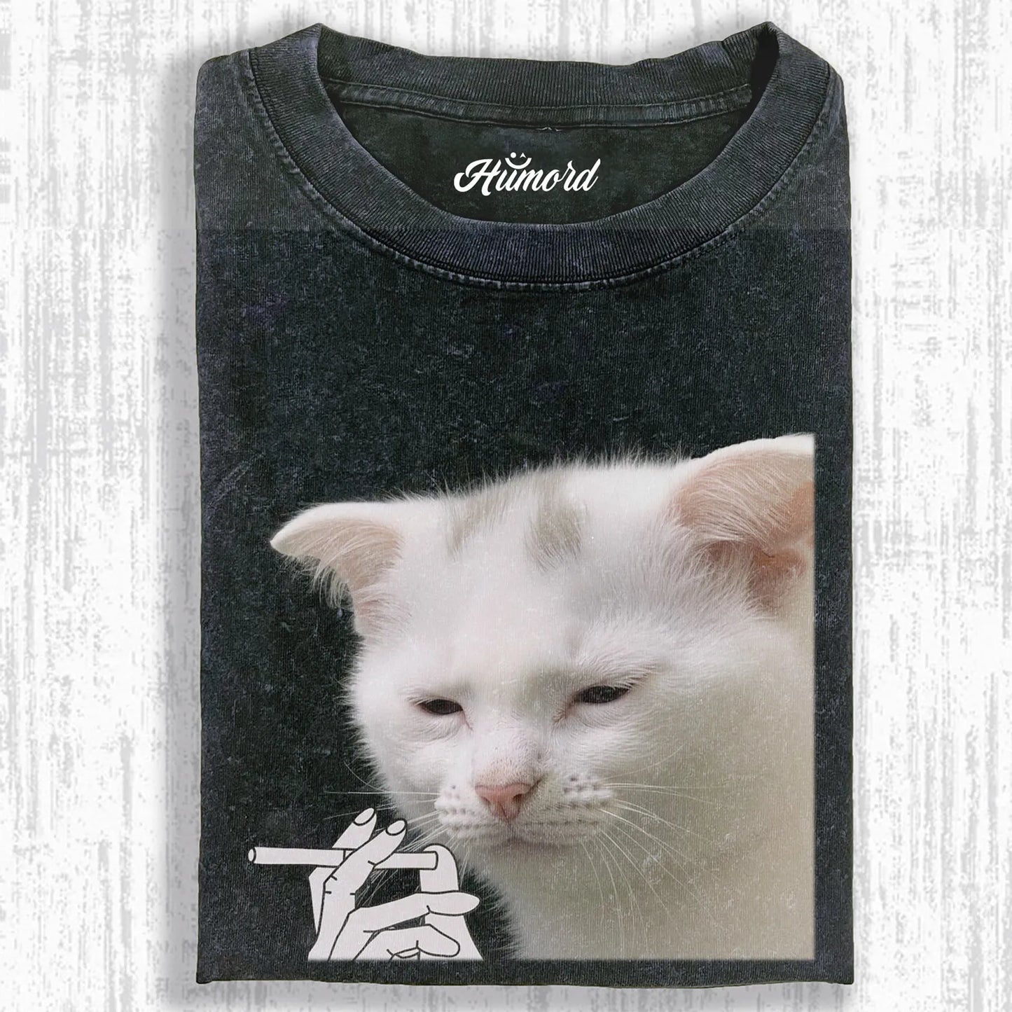 THE SMOKING CAT T-SHIRT