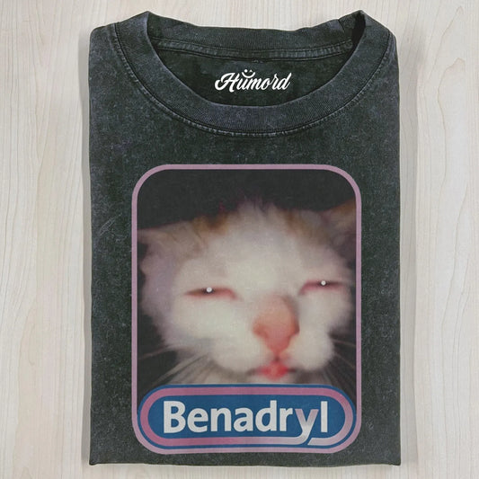 WEIRD CAT T-SHIRT